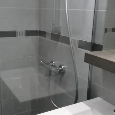 Apartment Grand Appt Savoyard, Cuisine Equipee, 4 Chambres, 2 Sdb, Le Chinaillon - Fr-1-467-60